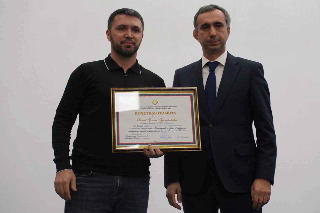 Заур Эминов поздравил дагестанских журналистов с профессиональным праздником